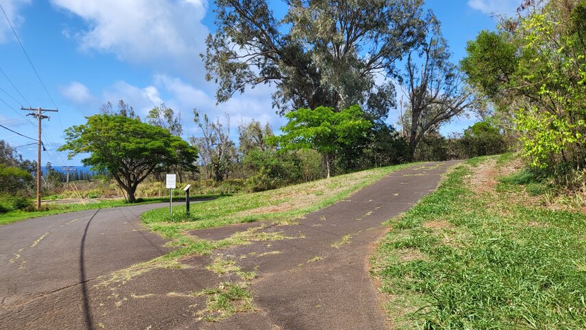 Kapalua hiking trail, Maui, Hawaii